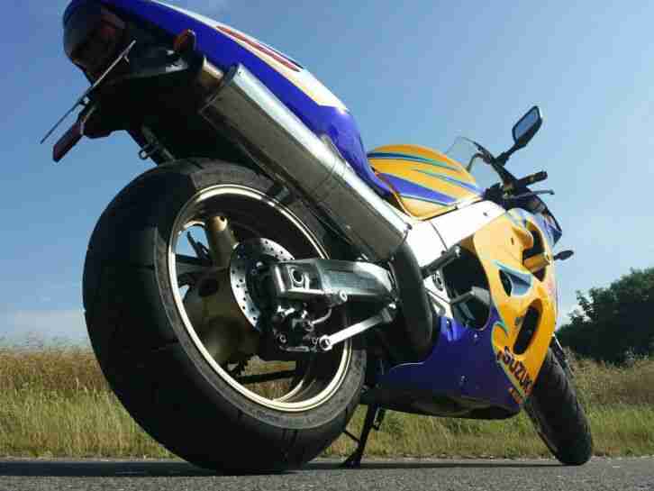 Suzuki GSX-R 600 (SRAD) - CORONA ALSTARE Design