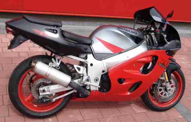 Suzuki GSX-R 600 Srad, Neue Reifen, 1 Jahr Tüv