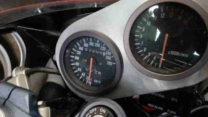 Suzuki GSX-R 750 GR77B aus dem Jahre 1988 mit nur 1 VB.