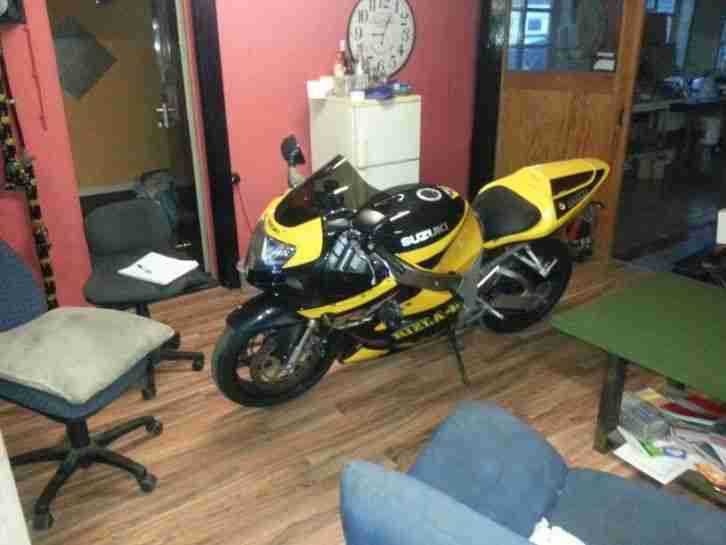 Suzuki GSX R 750 K1 35tkm 98PS Drossel z.Z aber offen