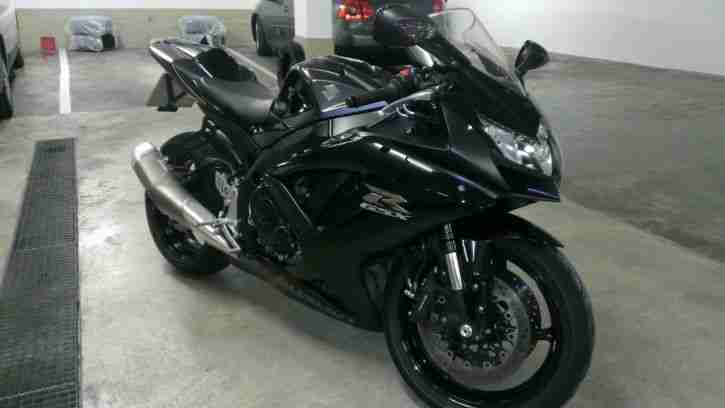 GSX R 750 K8