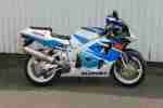 GSX R 750 SRAD EZ: 2001 Sportler