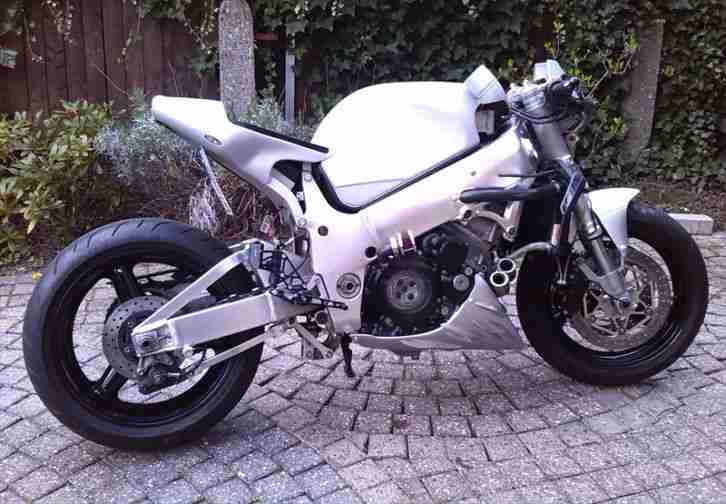 Suzuki GSX-R 750 TURBO Umbau, Streetfighter & Einzelstück !! Unikat !! ca. 250PS