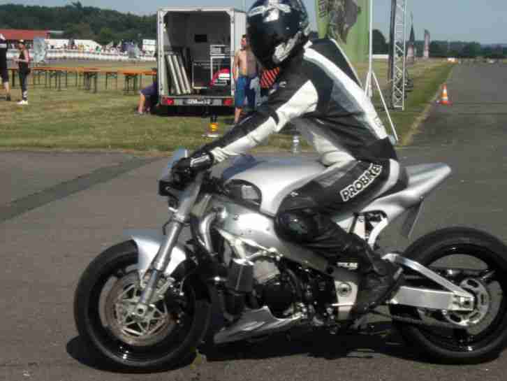 Suzuki GSX-R 750 Turbo Streetfighter // 250PS // Dragster schneller als 1000 er
