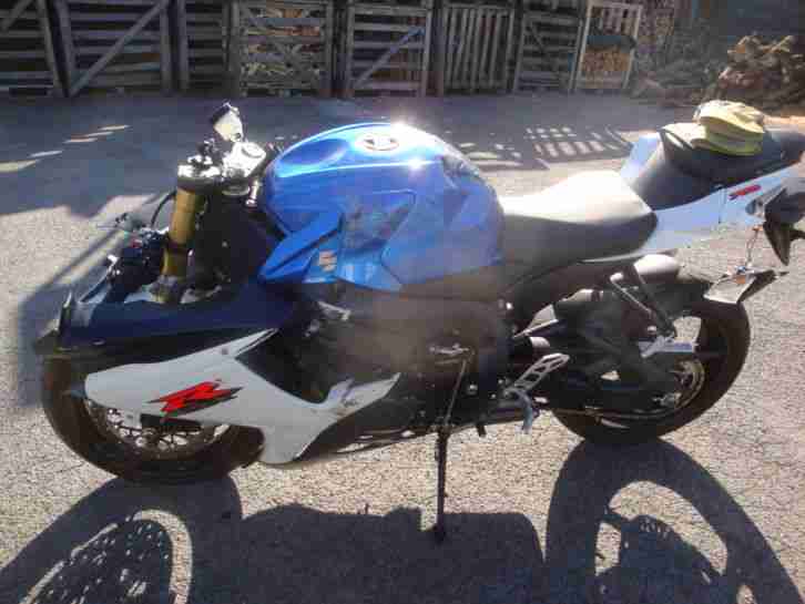 Suzuki GSX-R 750 Unfall Frontschaden