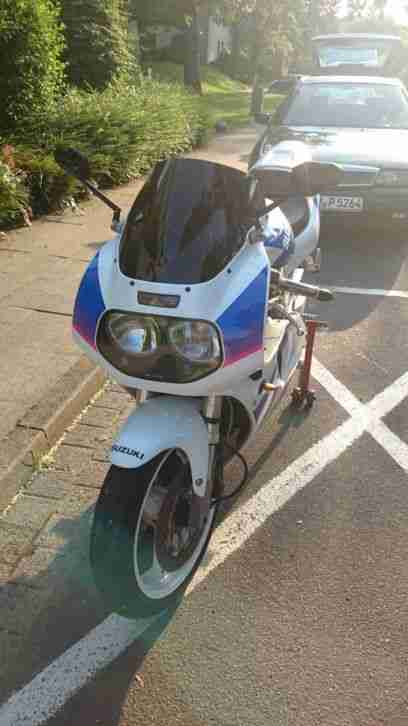 Suzuki GSX-R 750 W (GR7BB) 118 PS