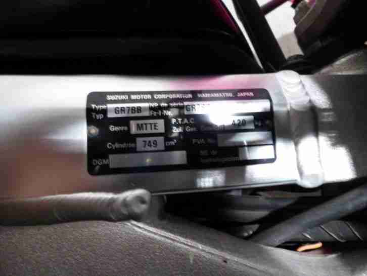 ***** Suzuki GSX-R 750W GR7BB *****