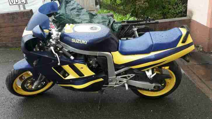 Suzuki GSX-R GSXR 750 GR7AA GR7AB Motorrad