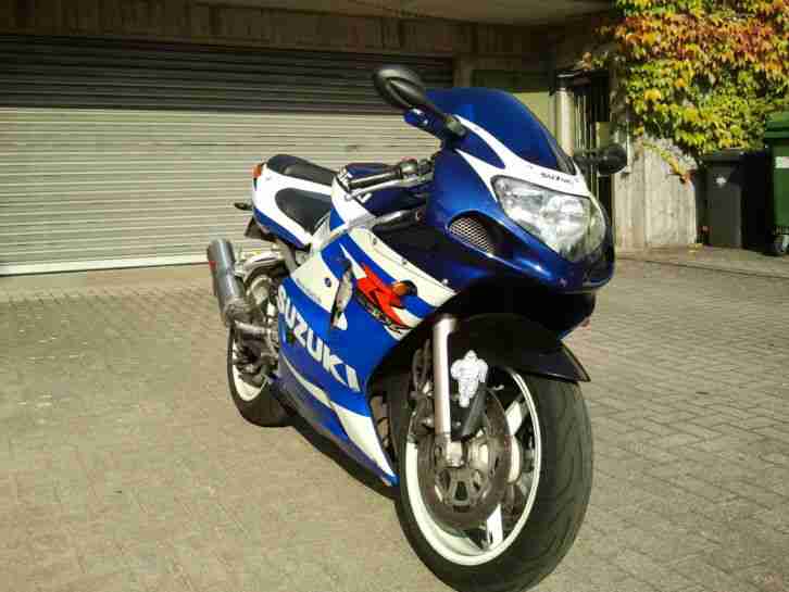 GSX R600 Weiss Blau K1 K2 Tüv 01 2016