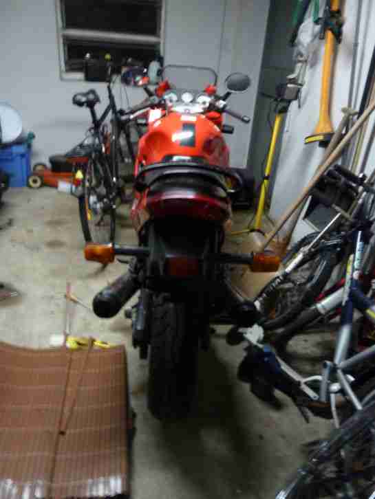 Suzuki GSX600F rot