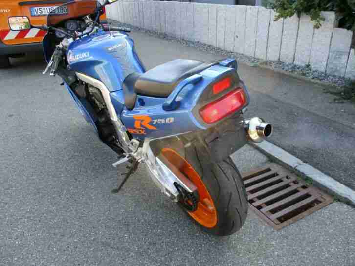 Suzuki GSX750RW im Top zust.