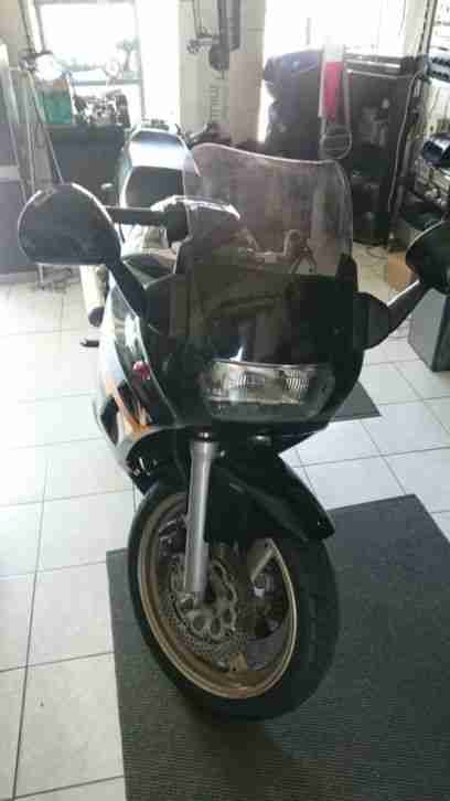 Suzuki GSXF 750