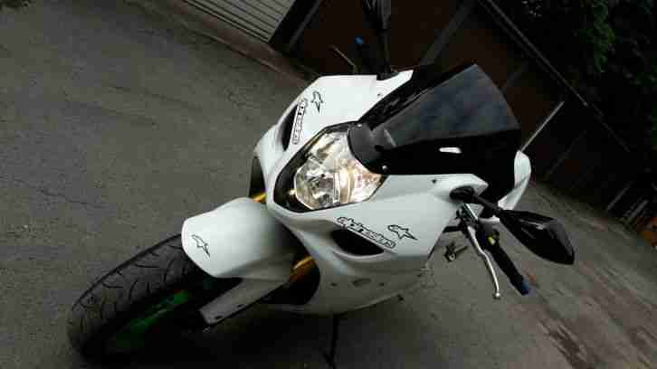 Suzuki GSXR 1000 K4 TÜV 08/2017 162PS AT Motor 8000km