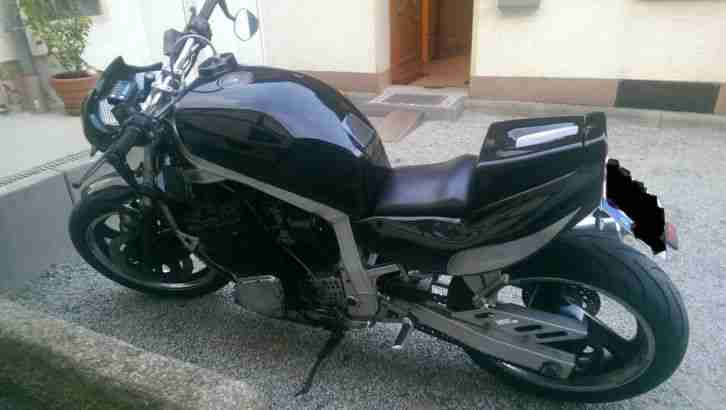Suzuki GSXR - 1100 Streetfighter