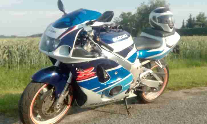 Suzuki GSXR 750