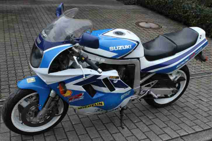 Suzuki GSXR 750
