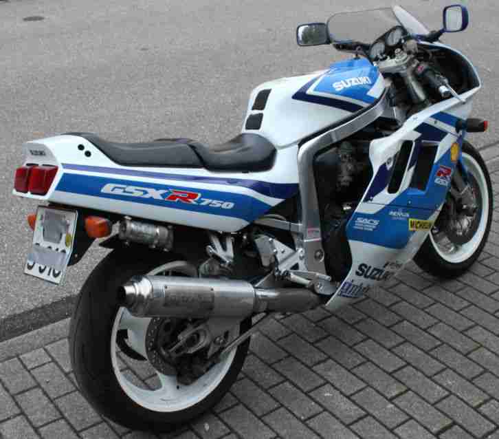 Suzuki GSXR 750