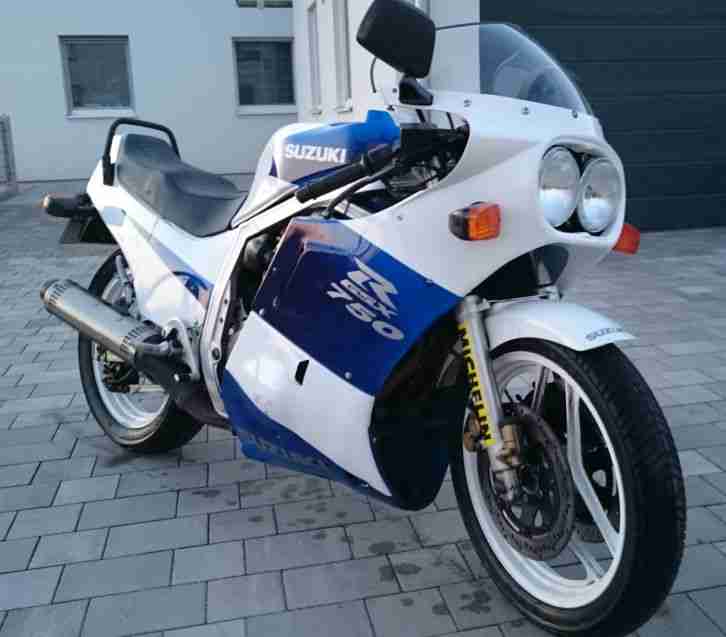 Suzuki GSXR 750 GR75A Bj. 87 neu HU 03/17 98PS eingetragen gixxer kult fighter