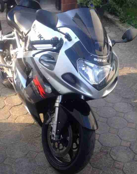 Suzuki GSXR 750 K3