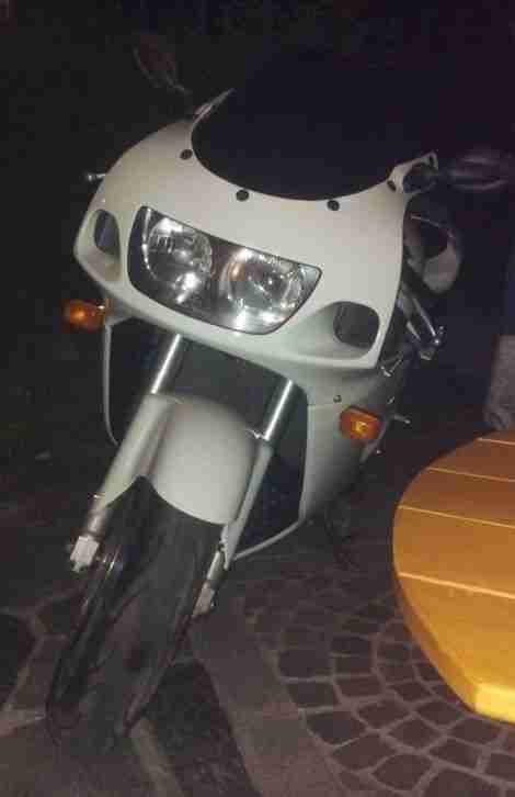 Suzuki GSXR 750 SRAD