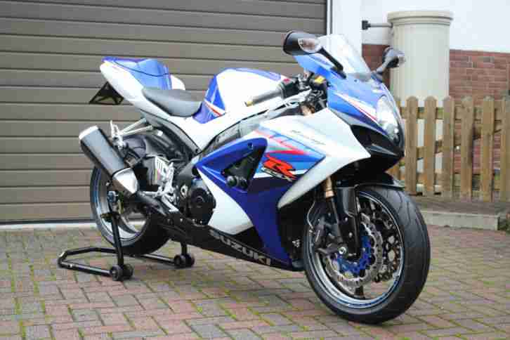 Suzuki GSXR GSX-R 1000 K7 / Insp. neu / TÜV neu / Reifen neu / Bingo-Bikes