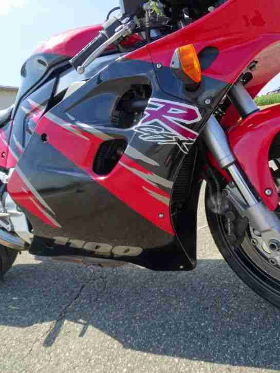 Suzuki GSXR1100W im Originalzustand mit neuem TÜV
