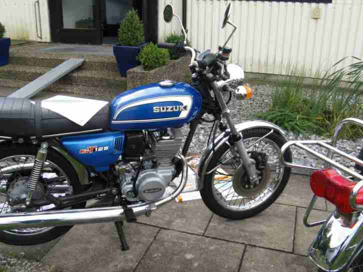 Suzuki GT 125 u. Suzuki GT 185, Oldtimer, GT 125 mit TÜV, GT 185 ohne, lesen
