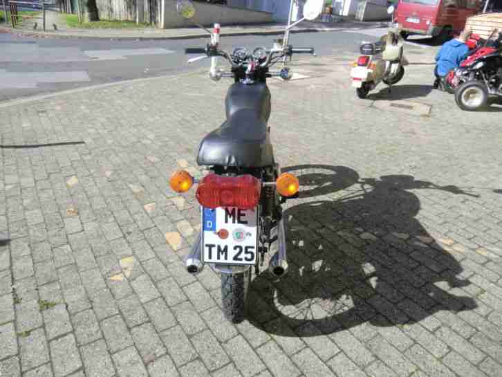 Suzuki GT 185