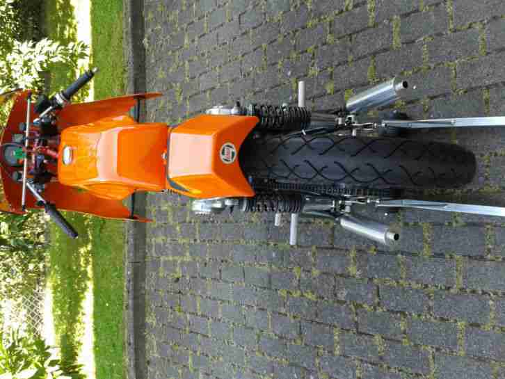 Suzuki GT250 Rennmaschine
