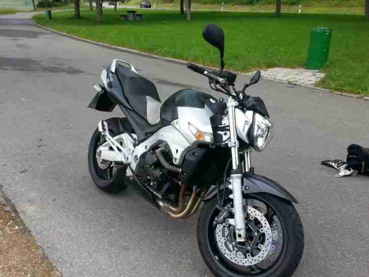 Suzuki Gsr 600 72kw, Hubraum 599, Silber