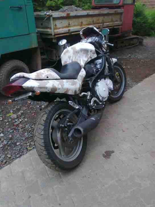 Suzuki Gsx 98PS MUHKUH zoocrew 26000KM KUHFELLDESIGN