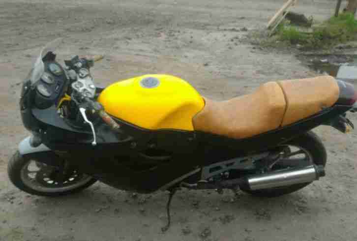 Suzuki Gsx600f /GN72B