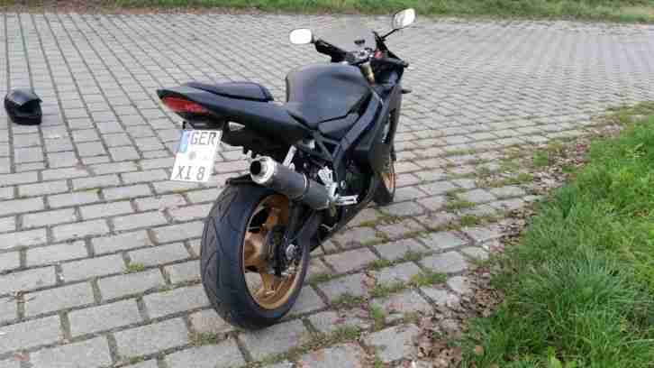 Suzuki GsxR 750 K4
