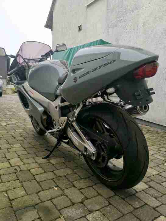 Suzuki Gsxr 750 srad Einspritzer! Viele neuteile! GR7DB