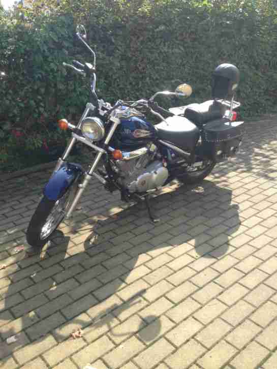 Suzuki Intruder 125