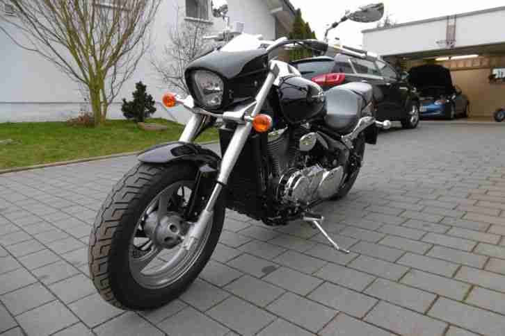 Intruder VZ 800 M black