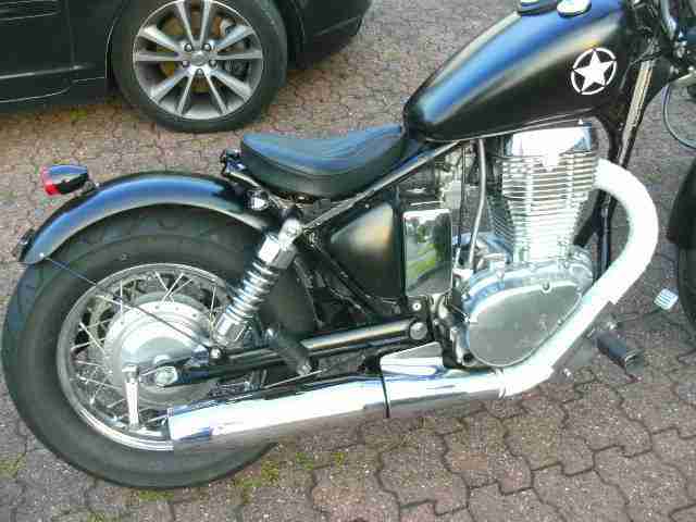 Suzuki LS 650 Custom Bike Umbau - Schwarz