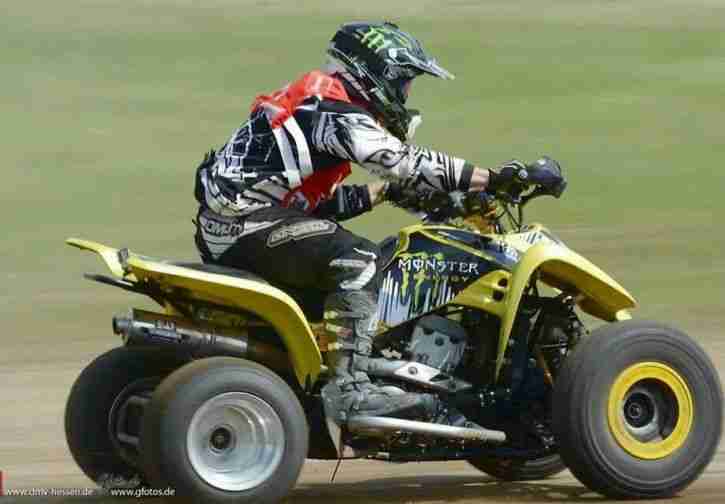 Suzuki LTZ 400