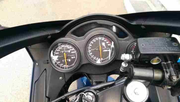 Suzuki RF 600r (nur knappe 20000km!)
