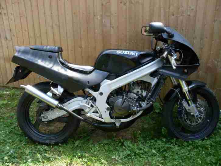 Suzuki RG 125 F guter Zustand