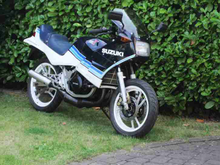 Suzuki RG 250 RG250 Gamma GJ21A Rolling Chassis ohne Motor ohne Brief no Engine