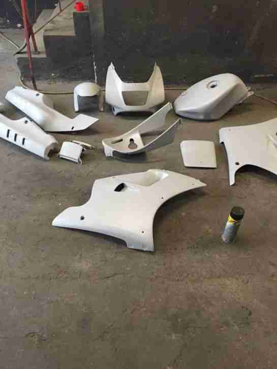 Suzuki RGV 250, Carbon, Titan, Neuaufbau, RS250, Zweitakter, 2-Takt