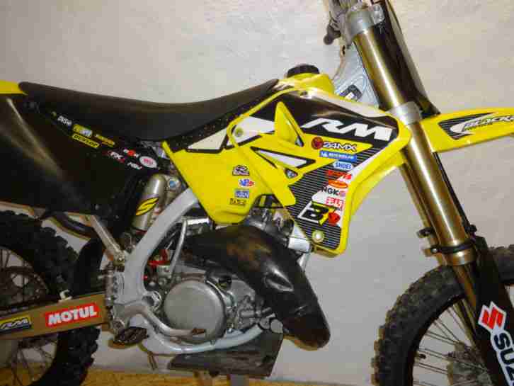 Suzuki RM 125 Motocross 2 Takt ,, CR KX YZ SX