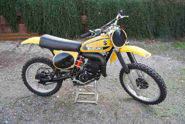 Suzuki RM 125ccm Twin Shock Motocross YZ CR