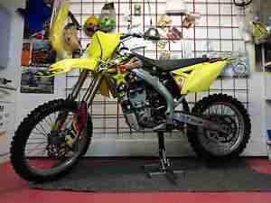 Suzuki RMZ 250 Motocross Bj. 2011 KXF YZF SXF