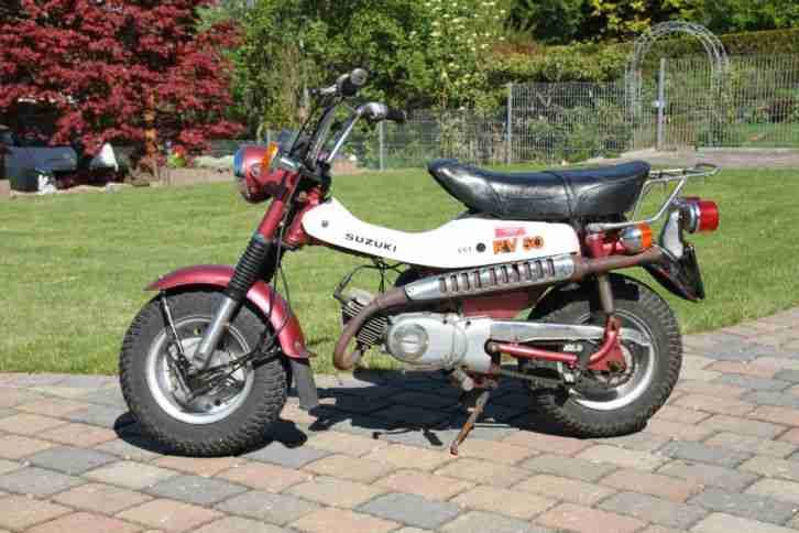 Suzuki RV 50