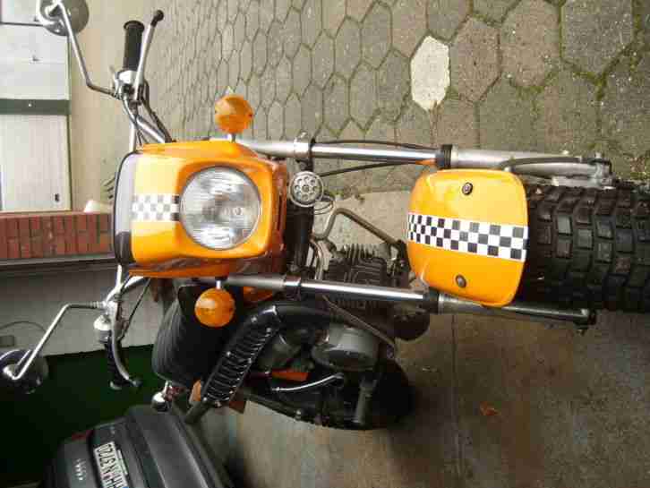 Suzuki RV 90
