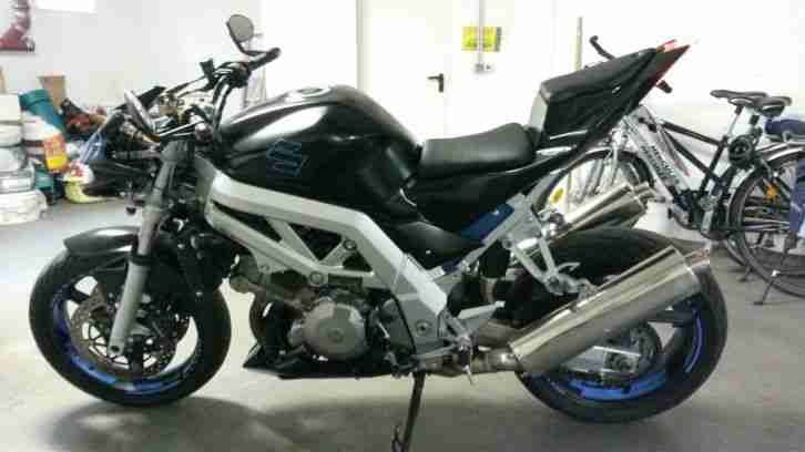Suzuki SV 1000 S matt schwarz mit Naked Bike - Bestes 