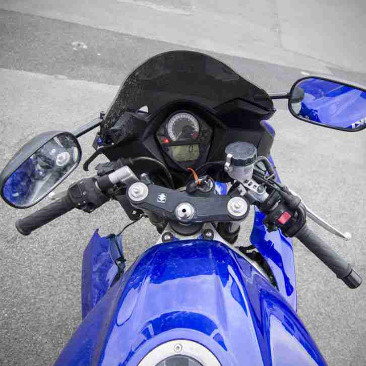 Suzuki SV 650 S Blau Silber Motorrad Sturzschaden TÜV 01/17