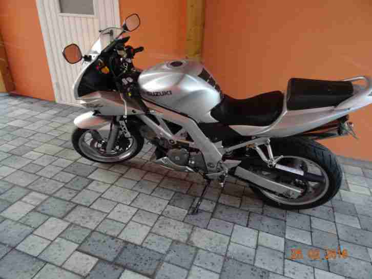 Suzuki SV 650 S im TOP Zustand mit TÜV bis 08/17
